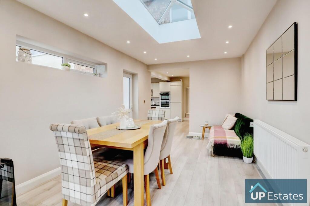 Lounge Dining Area Kitchen