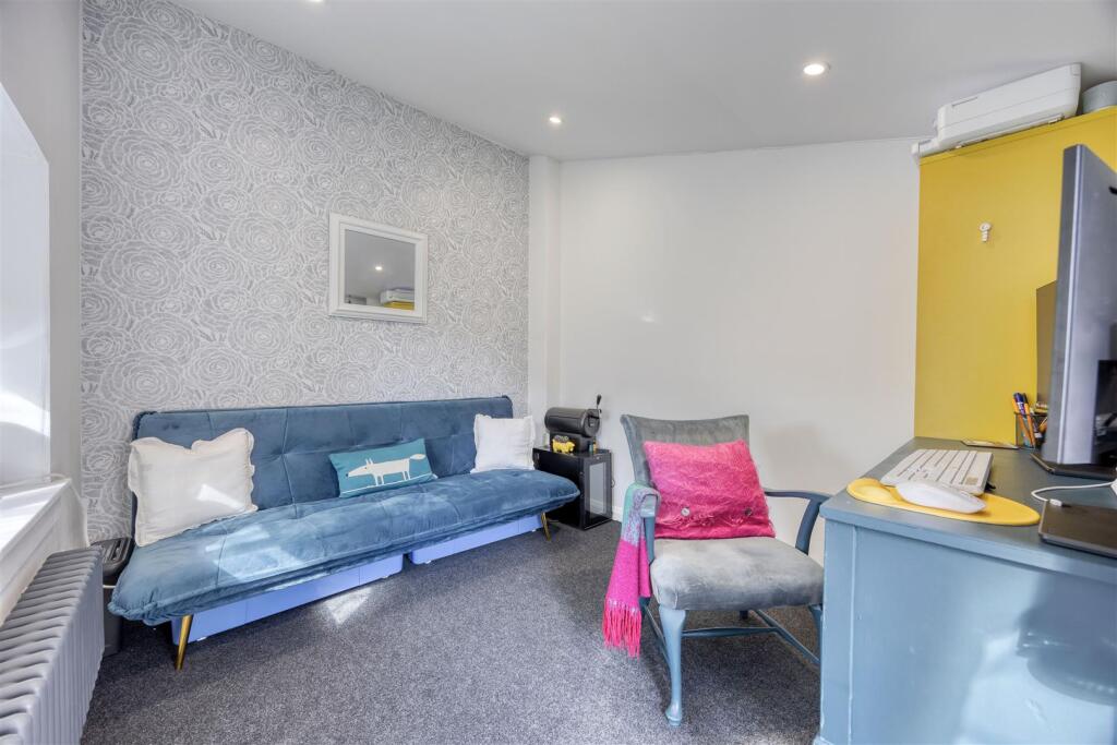 3_HEATH_AVE_LENZIE_025.JPEG