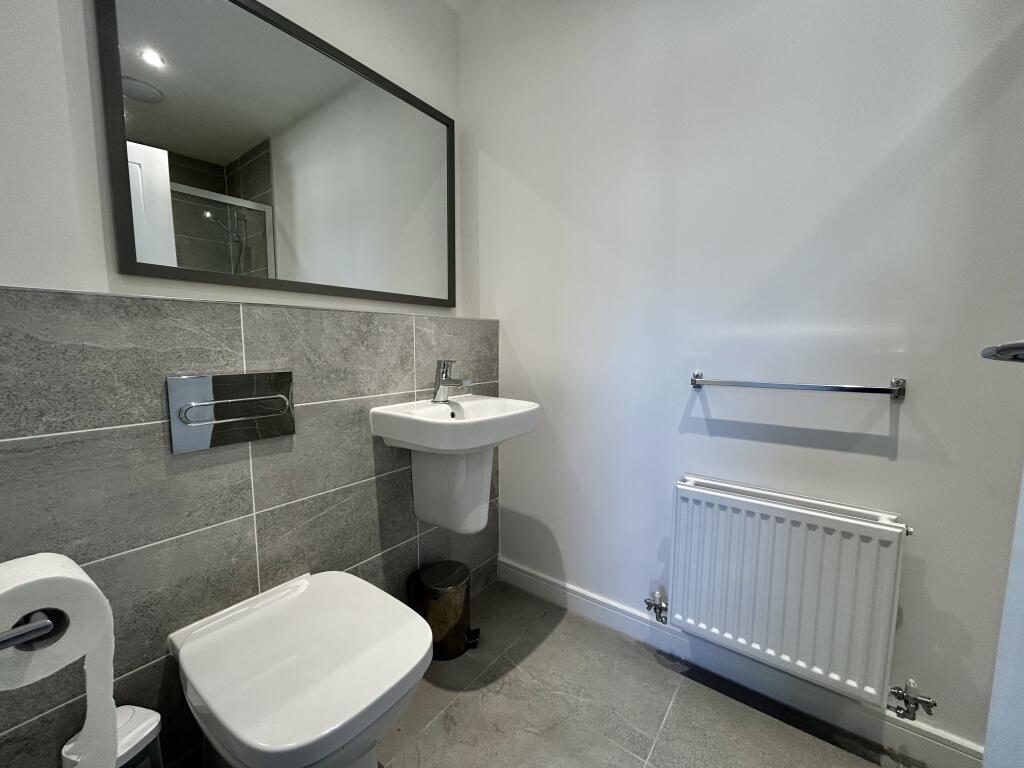 En-suite Bathroom