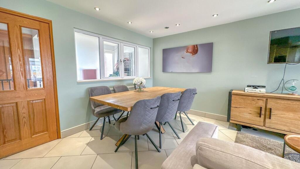 Hamlet Close - Image-6.jpg