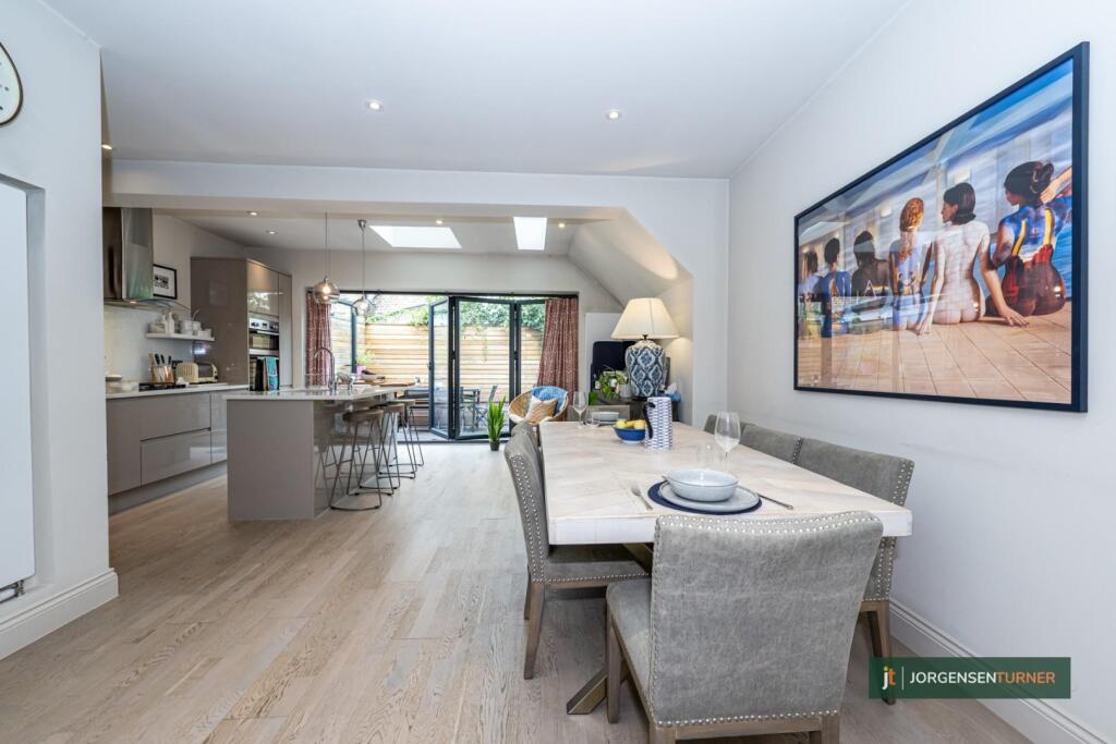 Dining Room .jpg