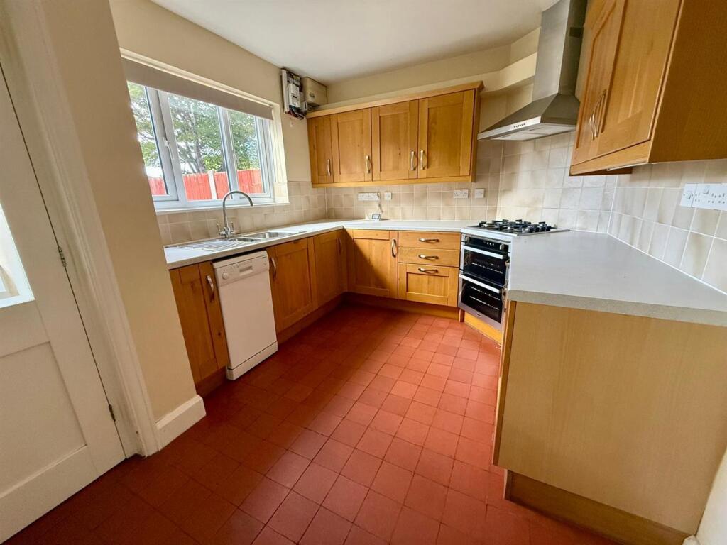 WhatsApp Image 2025-08-29 at 16.19.35_da00e277.jpg