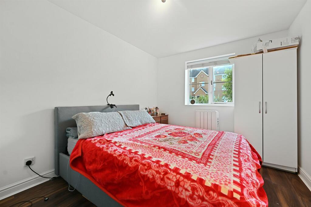 LR - 45 Dairyman Close - Bedroom3 (1).jpg