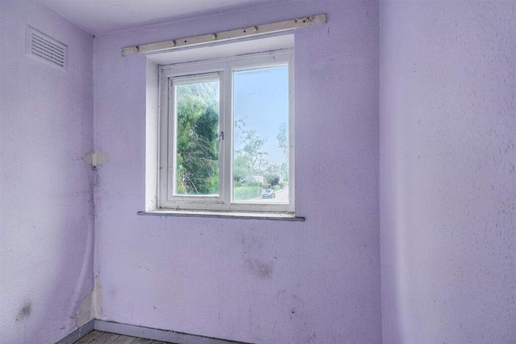 Bedroom 3_1.jpeg