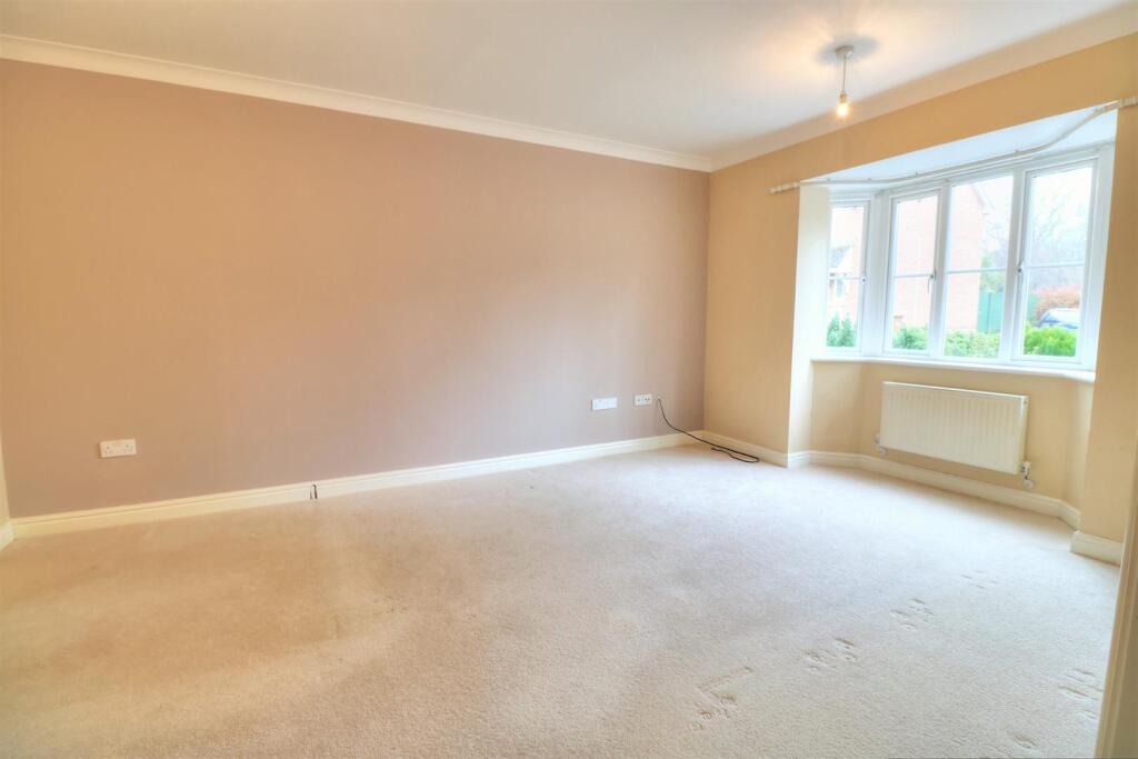 Jack Close 34 Sitt Rm (Custom).jpg