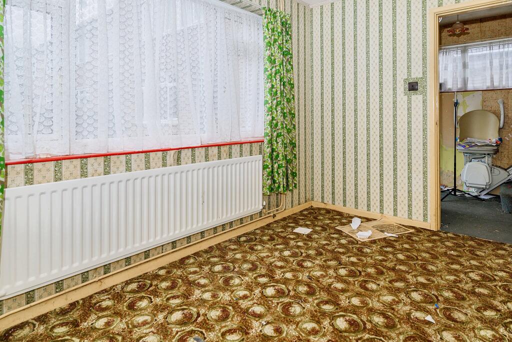 50 Duncan Road, Chichester, PO19 3NG