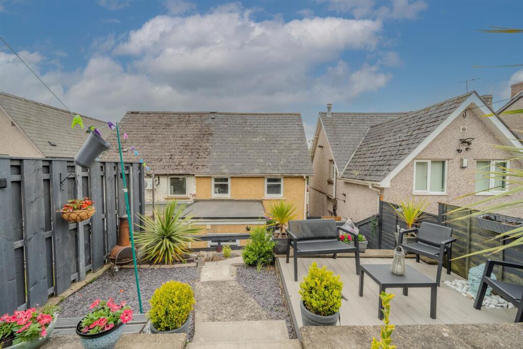 83 Stafford Rd-17.jpg