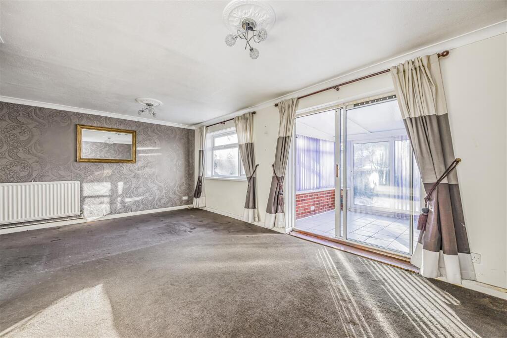 37 Springwood Avenue, Waterlooville-PorticoMarketi