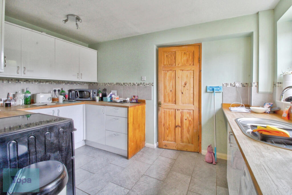 C9a3795d-Kitchen