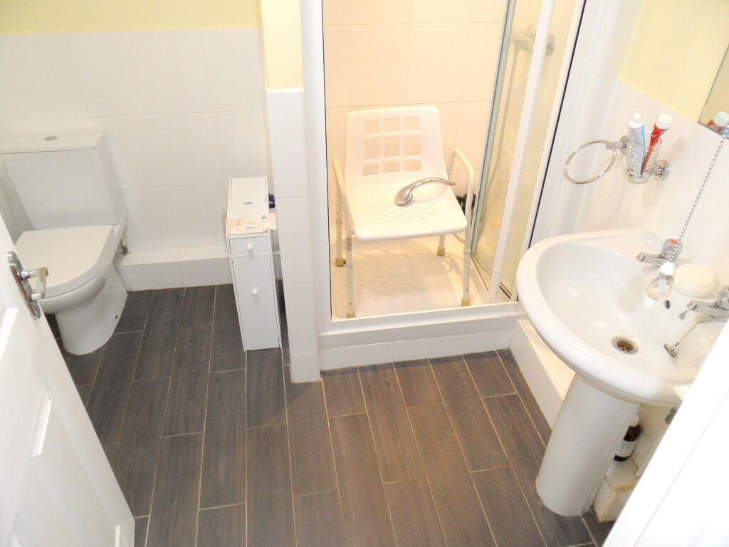 ANNEX SHOWER RM