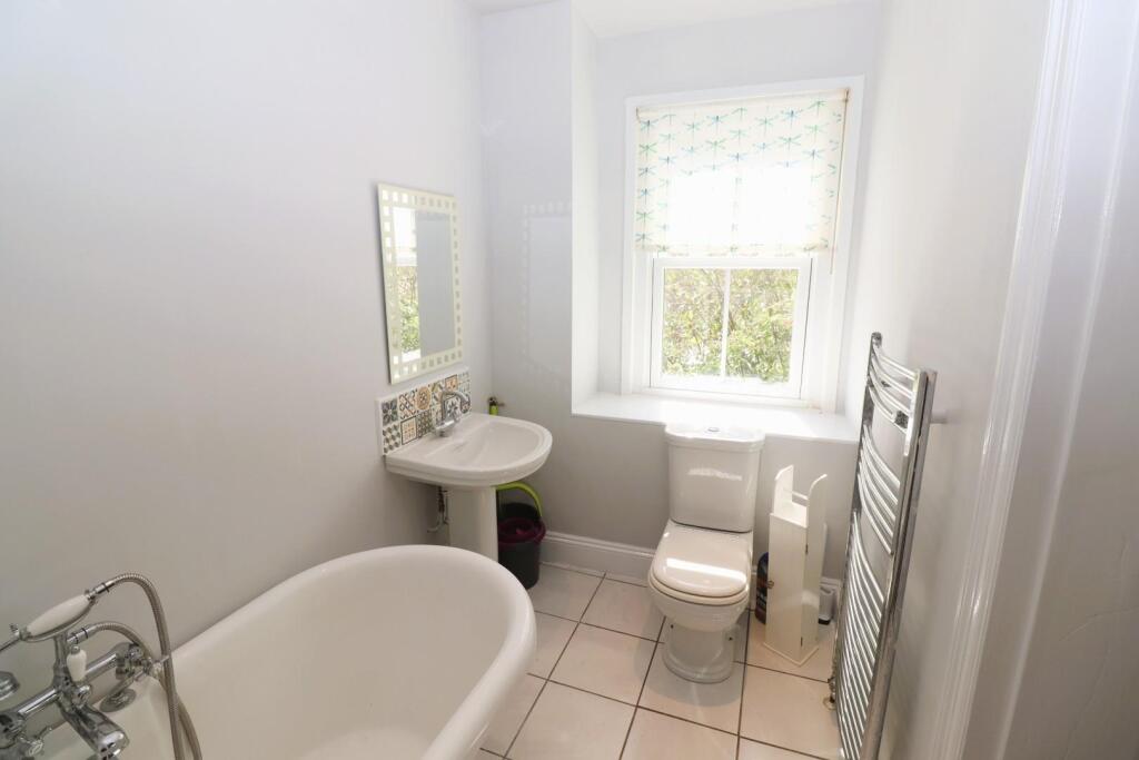En-suite Bathroom / WC