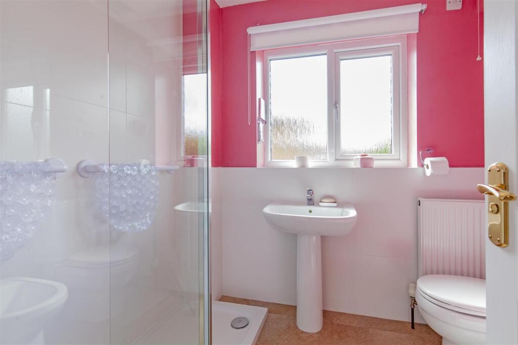 Shower Room-1.jpg