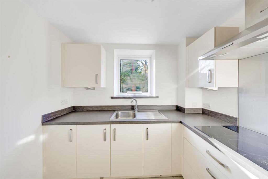 08-2cf5PFMCS - 25 Birch Place-55-medium.jpg