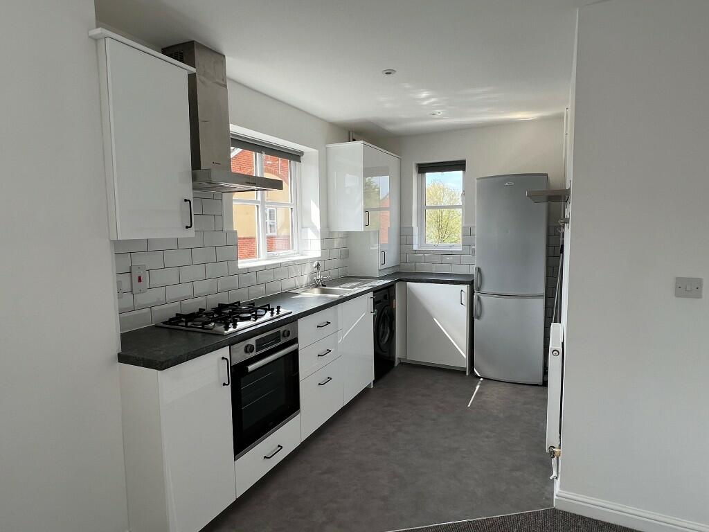 KITCHEN-1