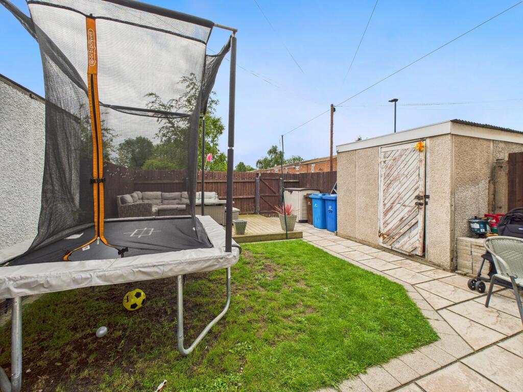 CAM04825G0-PR0142-STILL007