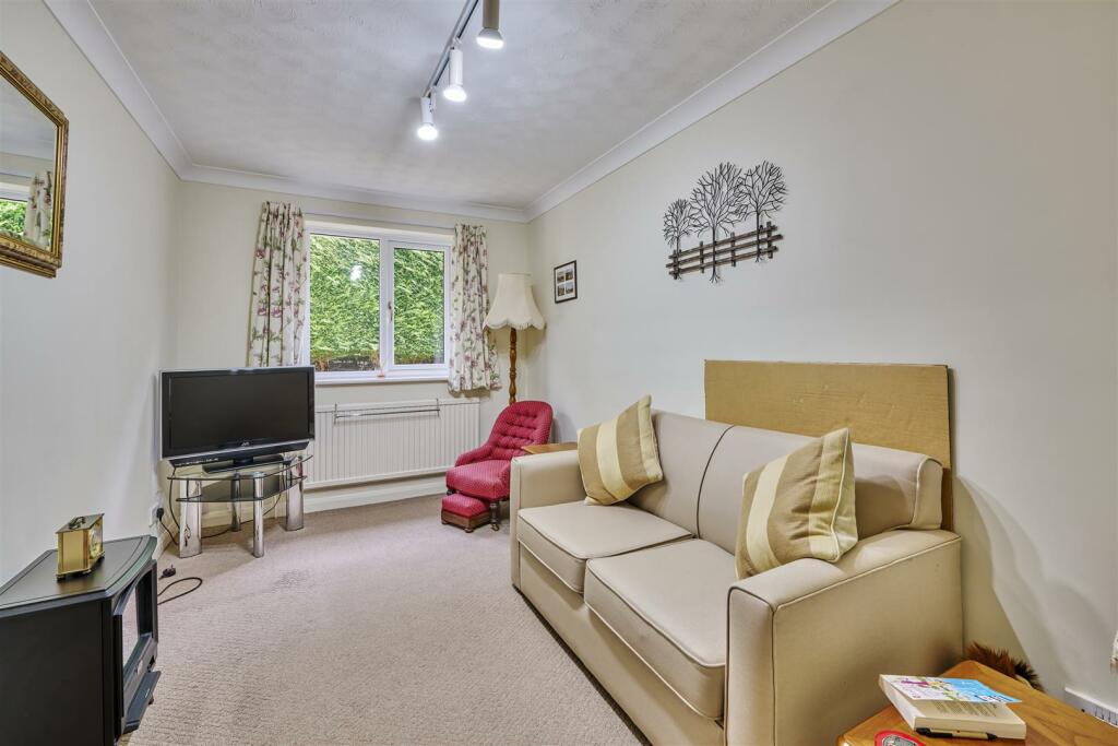 4 Meadowgate Woodnewton-10 (2).jpg