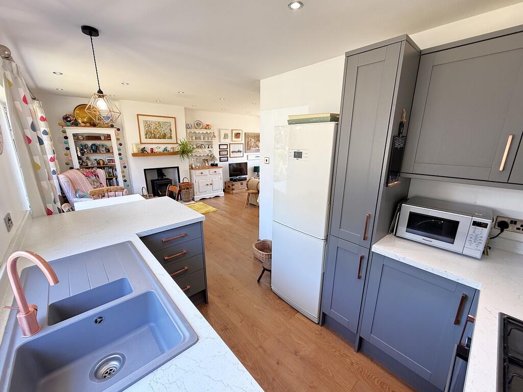 KITCHEN 3