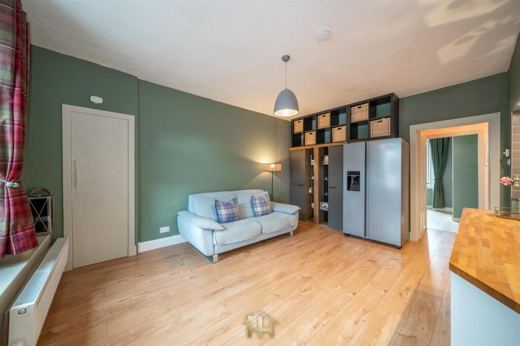 100 DUNDEE LOAN FORFAR DD8 1EB 040725 EDIT (14 of 