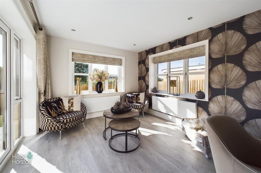 Internal Photo (Plot 8)