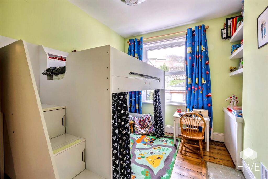 Second bedroom overlooking the garden