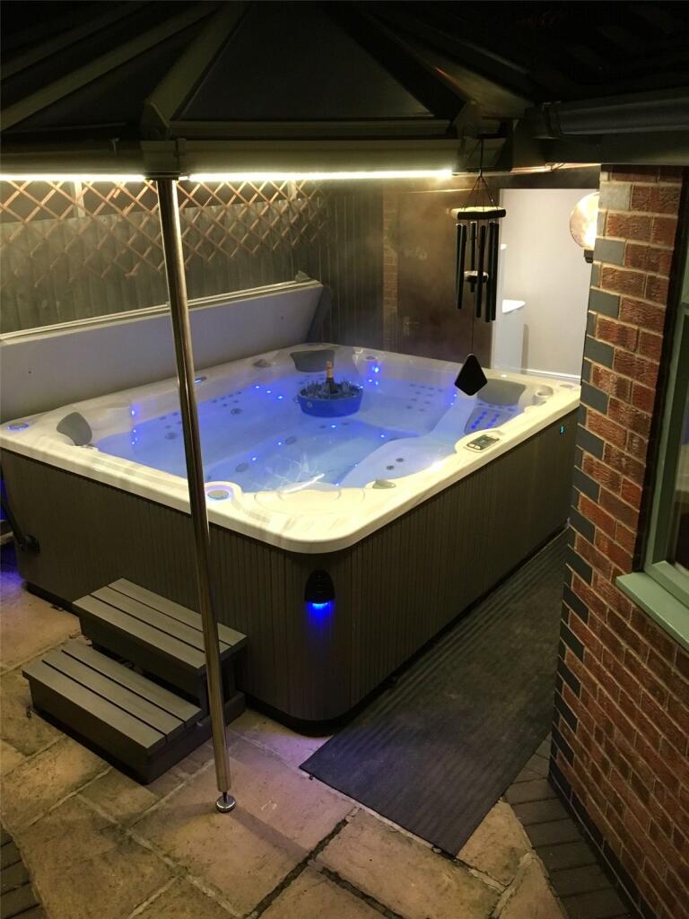 Hot Tub