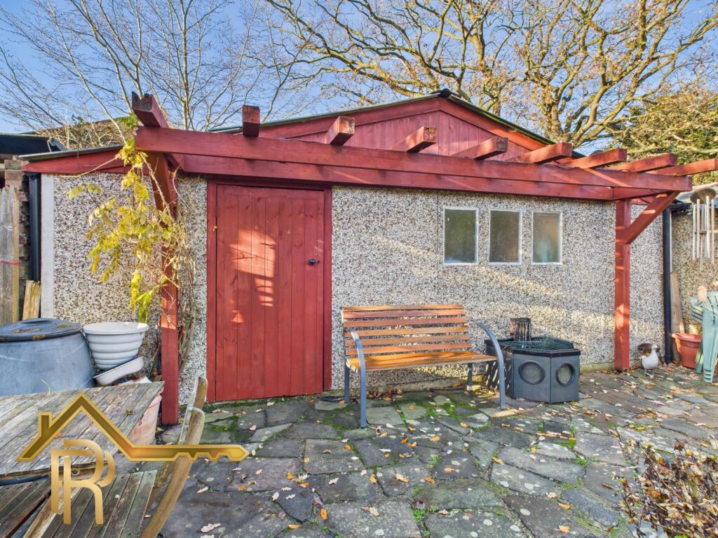 CAM03016G0-PR0048-STILL021