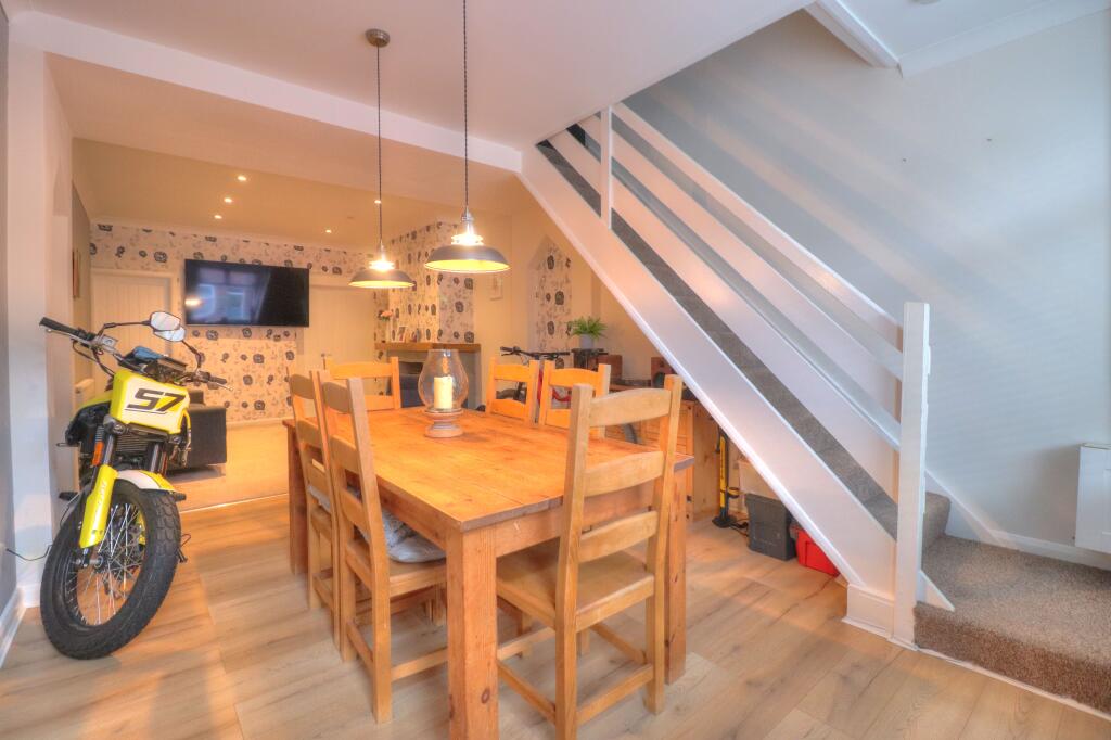 lounge/diner