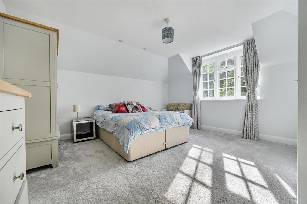 Hillgrove Bedroom 3.jpg