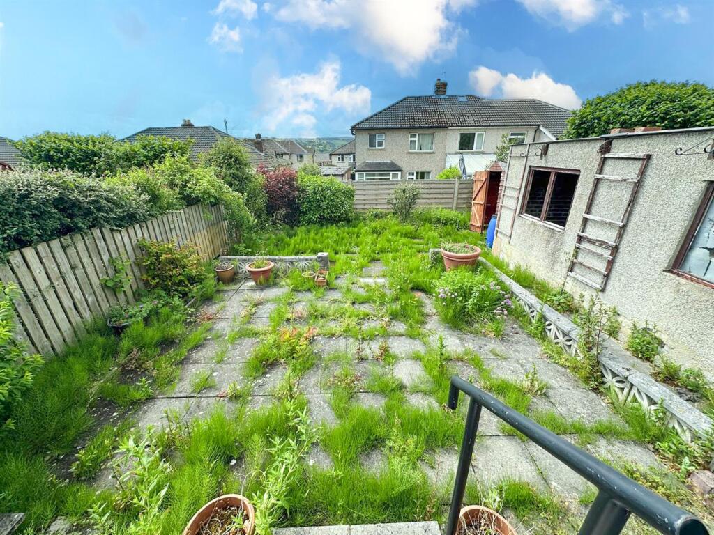 Two bed semi-detached bungalow, Silsden 13