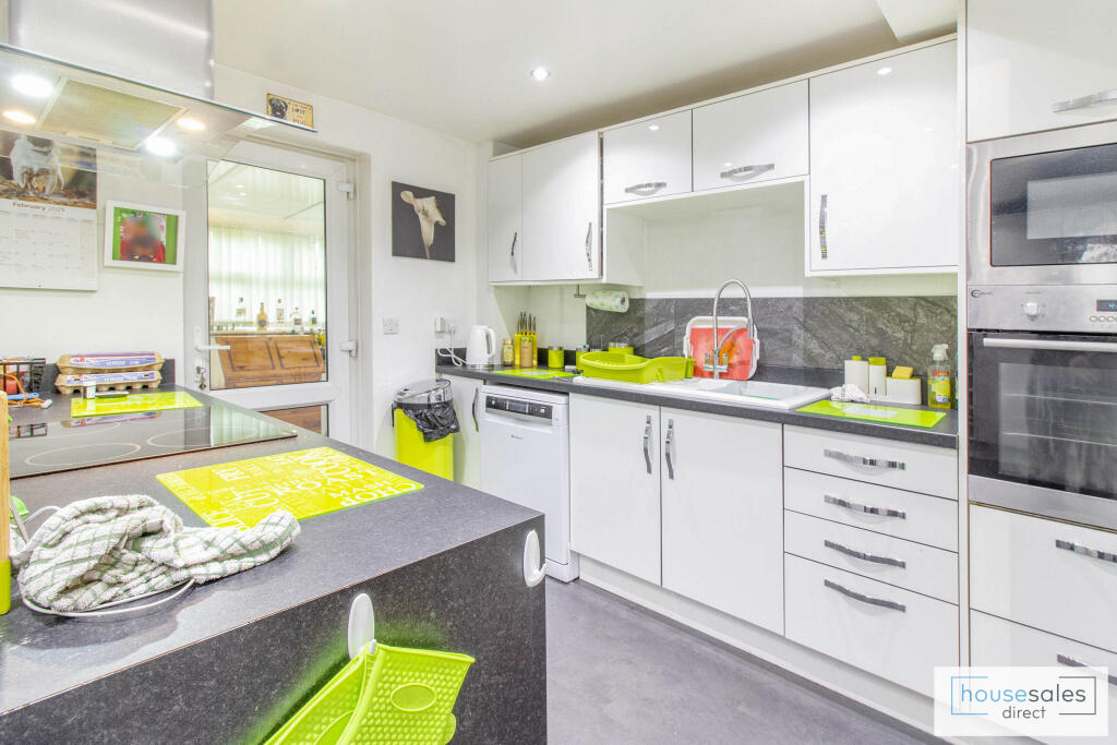Kitchen 1