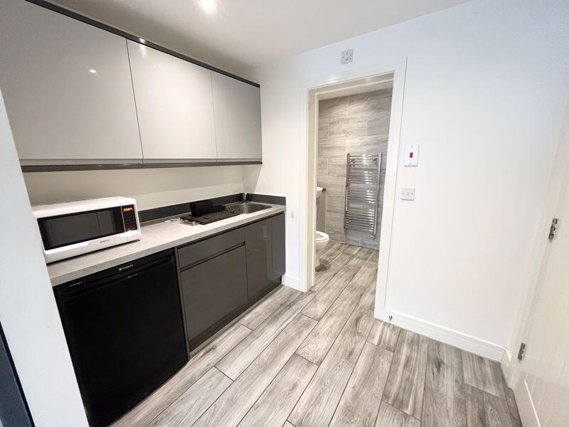 KITCHENETTE