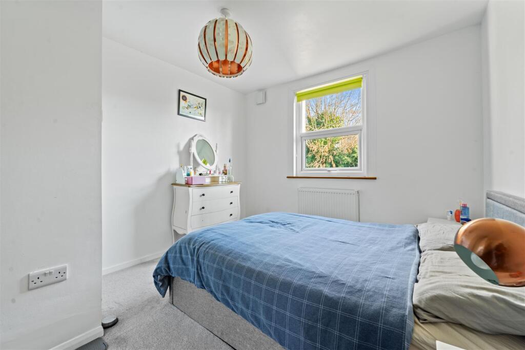 Bedroom2.jpg