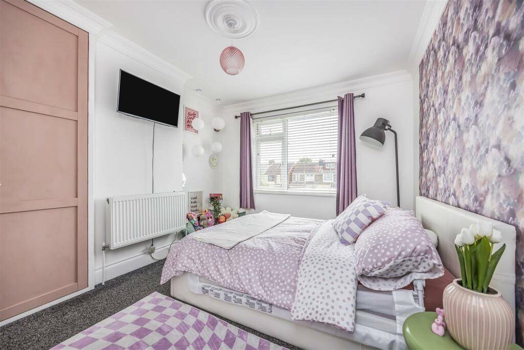 20 Cedar Grove, Baffins-PorticoMarketing-SarahOliv
