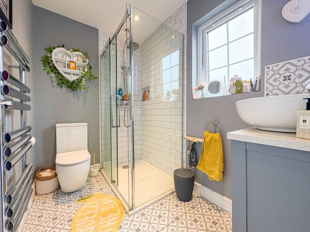 En Suite in Loft Bedroom