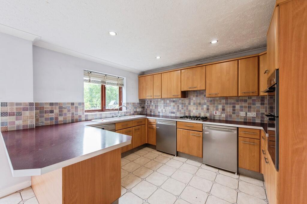 15 Langford Close Stowmarket, IP14 1TX