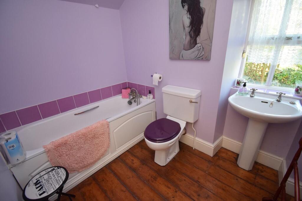Bathroom.JPG