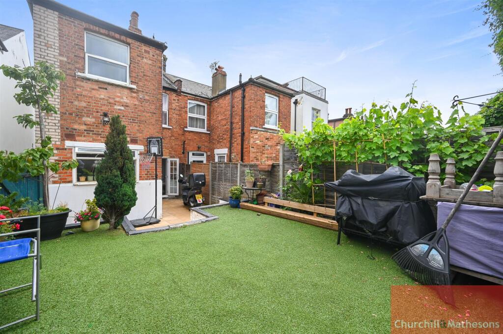 RCCHMAA- Wells House Road (9).jpg