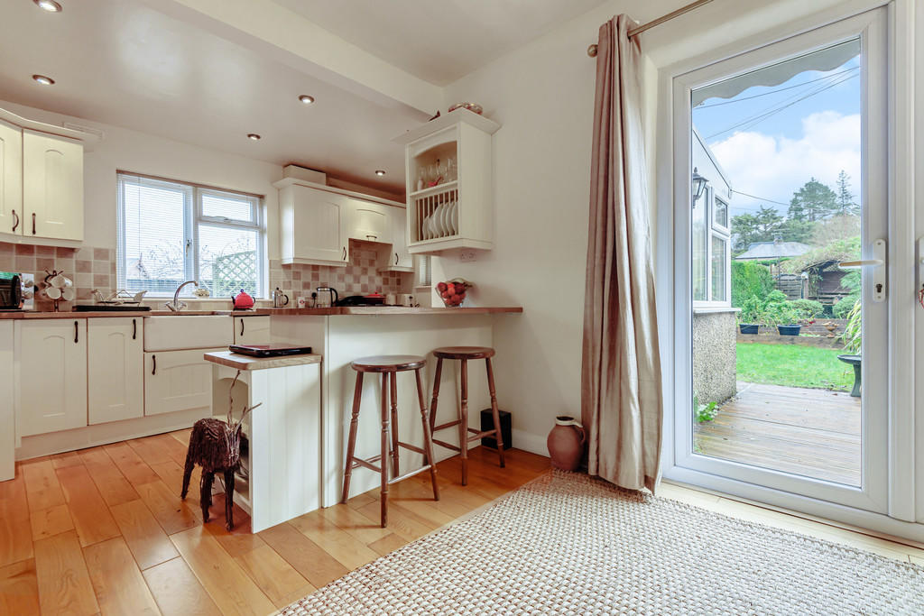 Kitchen / Dining ...