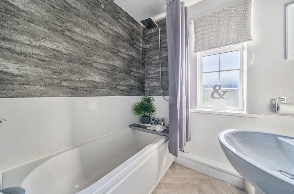 1360091-16-68d500...