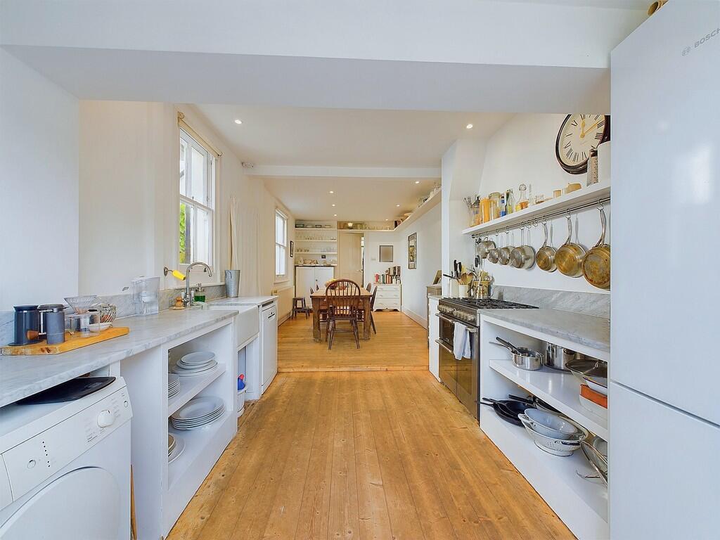 CAM03519G0-PR0146...