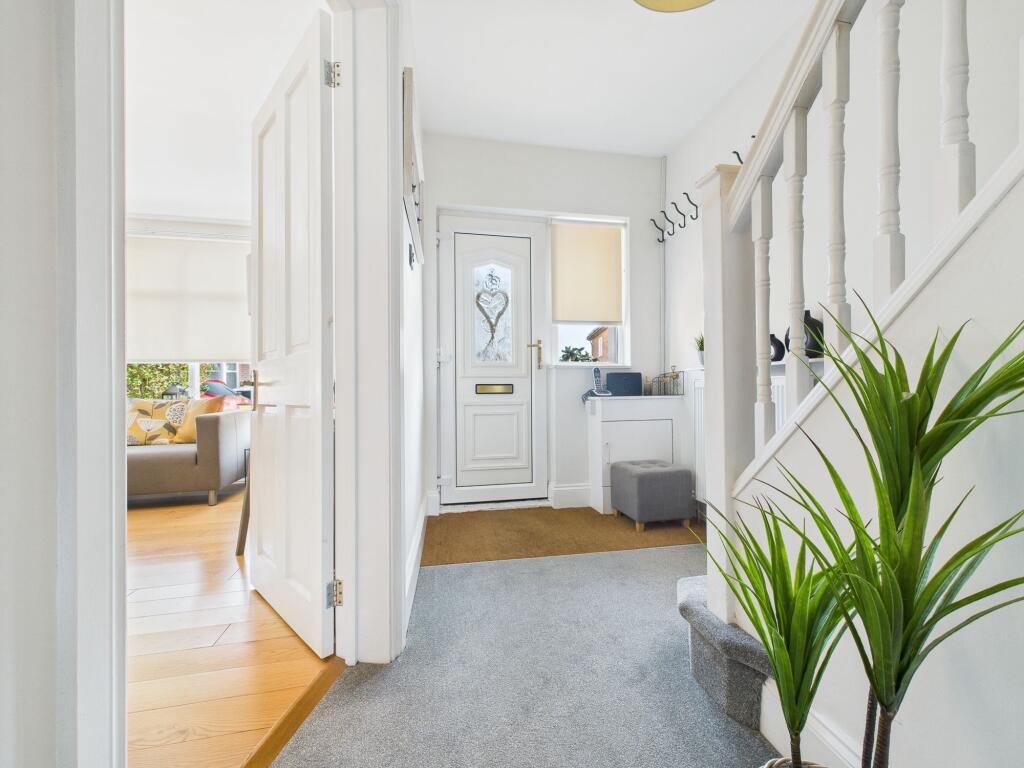 Entrance Hall into Lounge