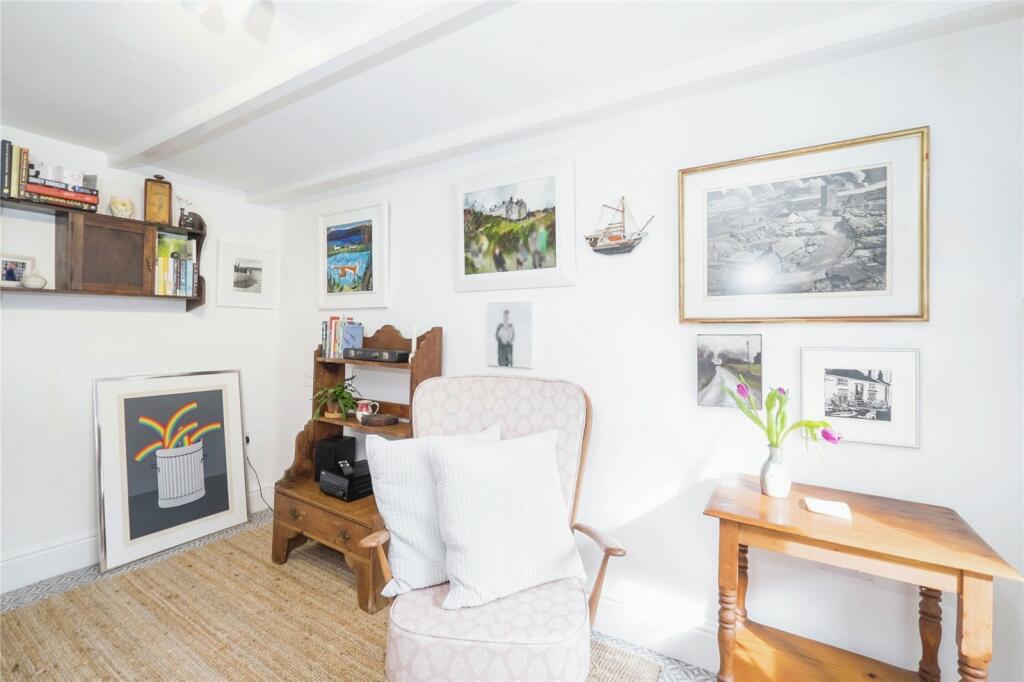 Bedroom/Living Space