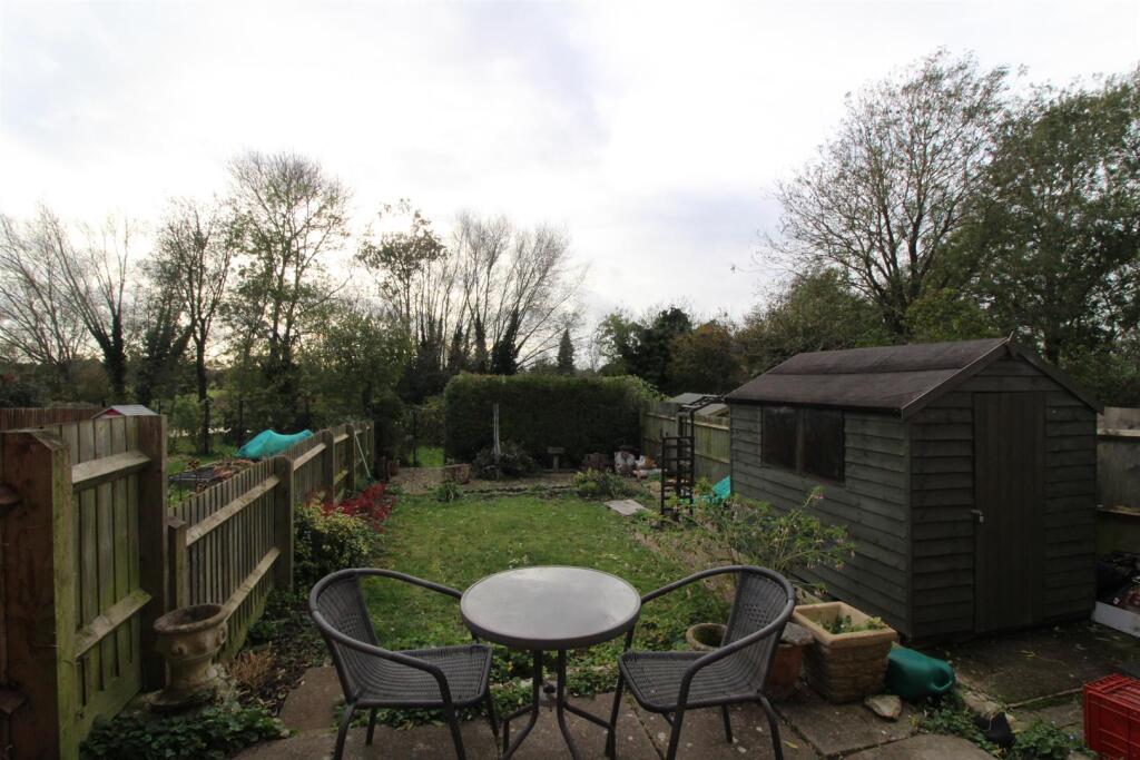 Garden view 2.JPG