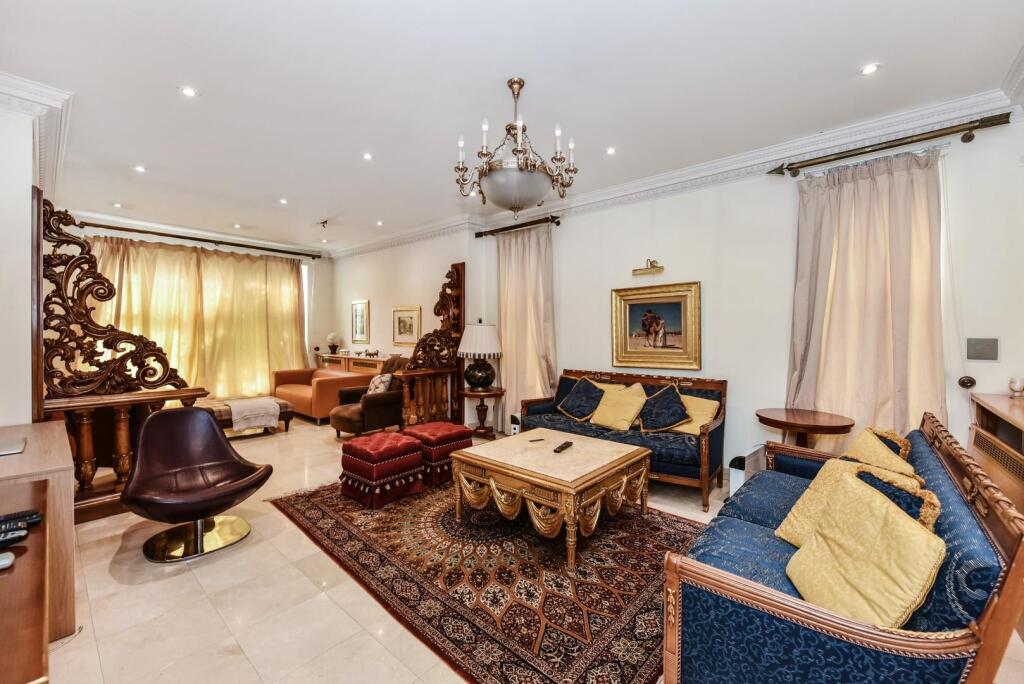 Beachcroft 18r Manor House Drive (11).JPG