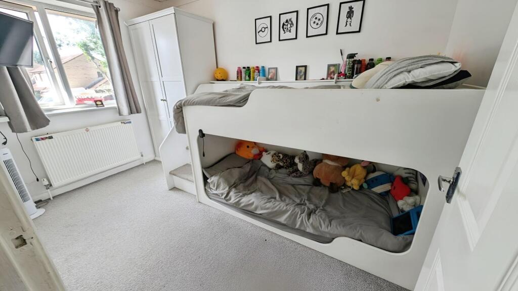 92e1bebf-bed 202.jpg