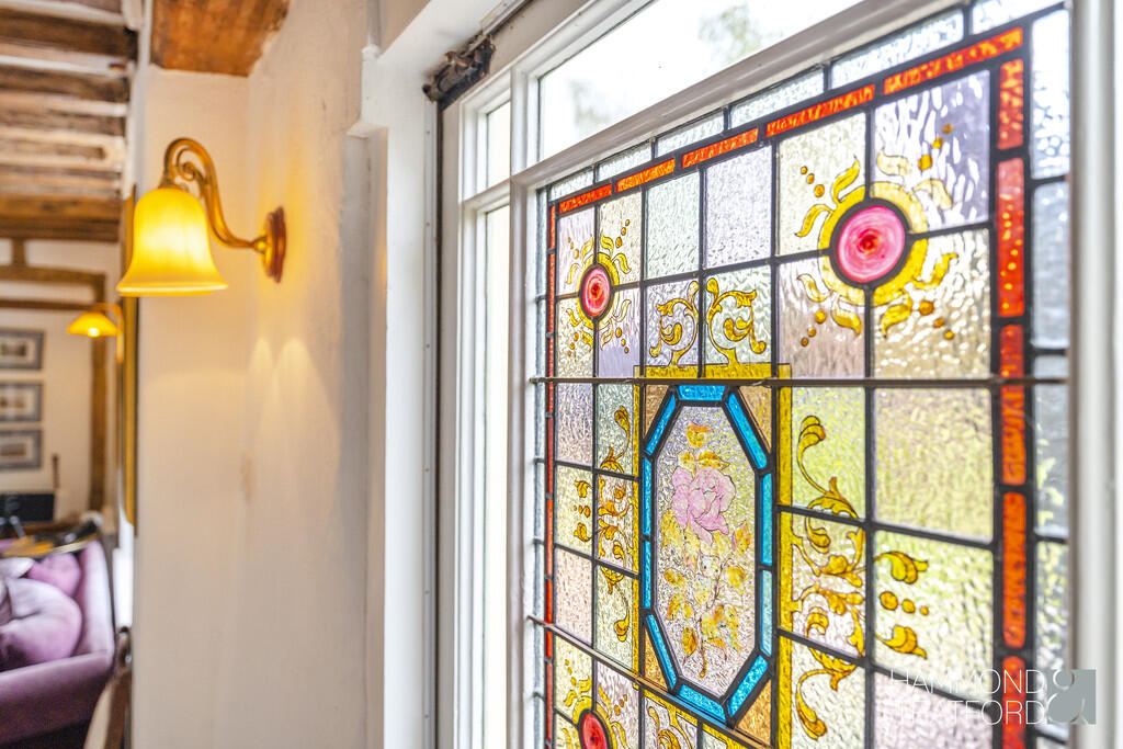 Feature window