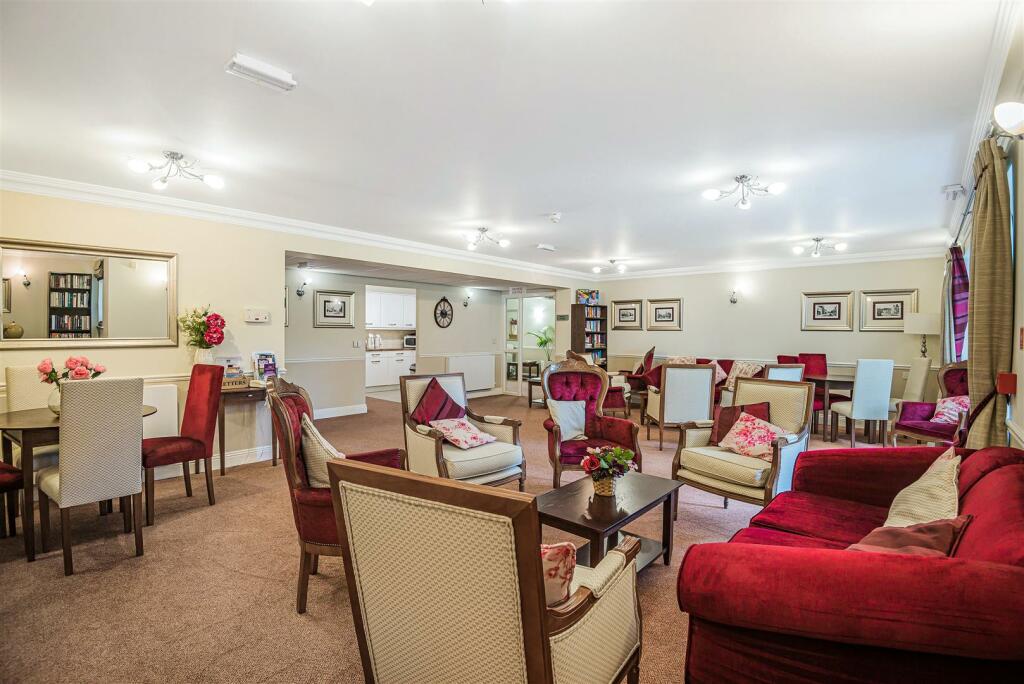 Owners Lounge (2).jpg