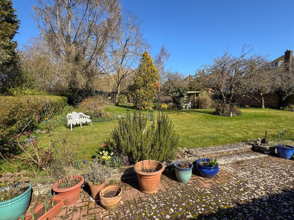 7 Poplars Farm Rd BS-12.jpg