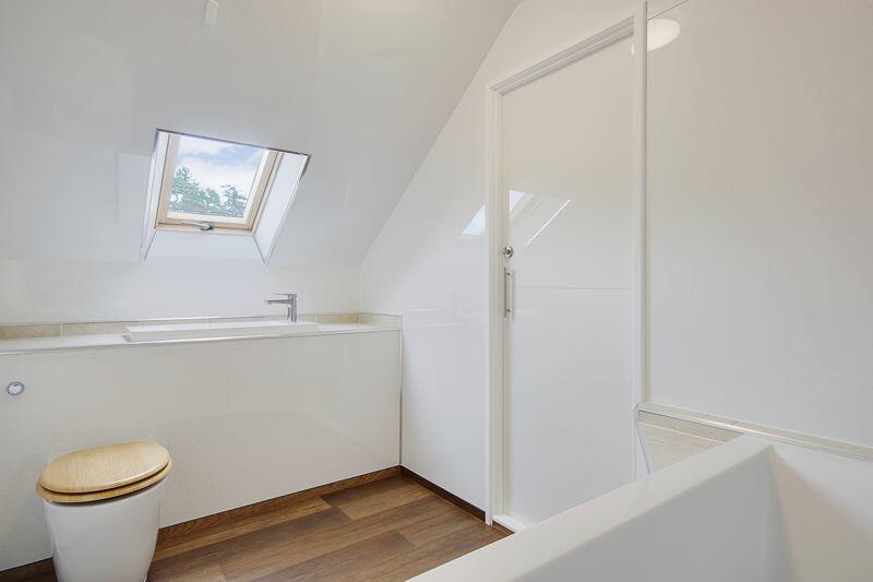 Bedroom One (En-Suite)