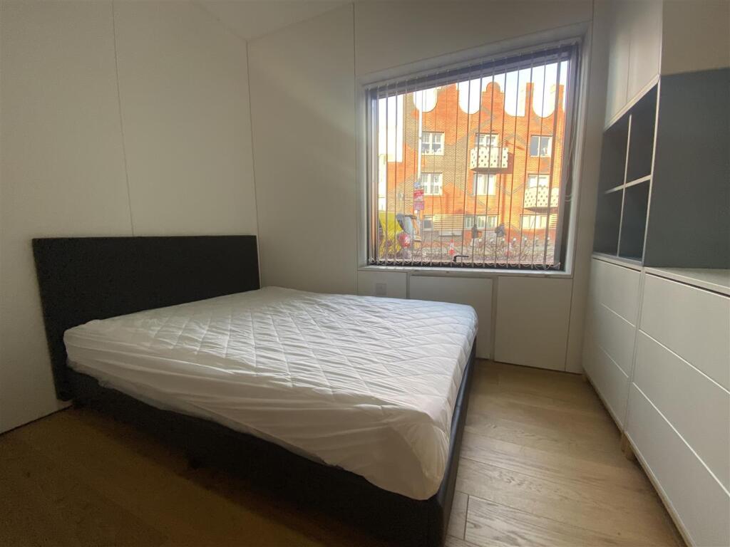 1st Bedroom.jpeg